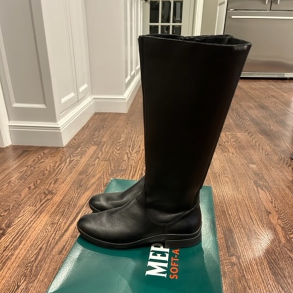 Mephisto Sonka Boot size 8.5 - Picture 2 of 7